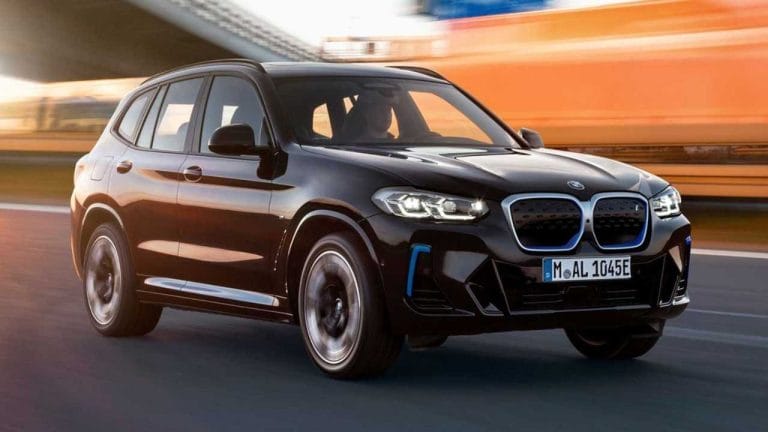 BMW iX3 Latest Price, Specifications & User Review
